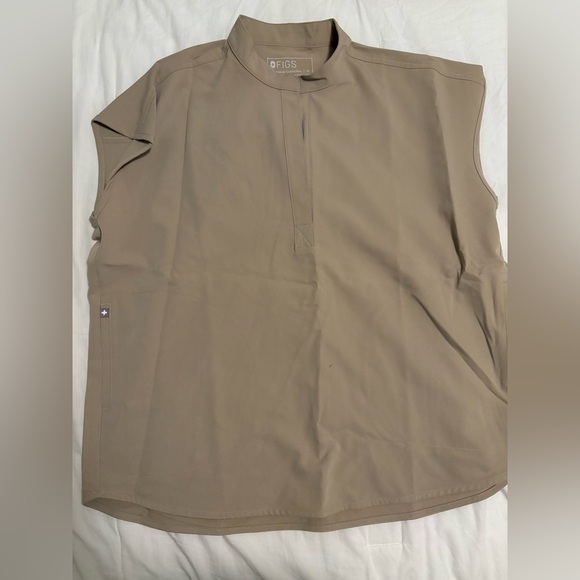 Figs Taupe Sleeveless Top - Picture 1 of 2